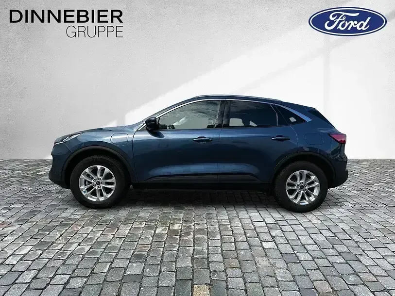 Gebraucht Ford Kuga Titanium 152 PS (111 kW) 2021 Blau (metallic) SUV