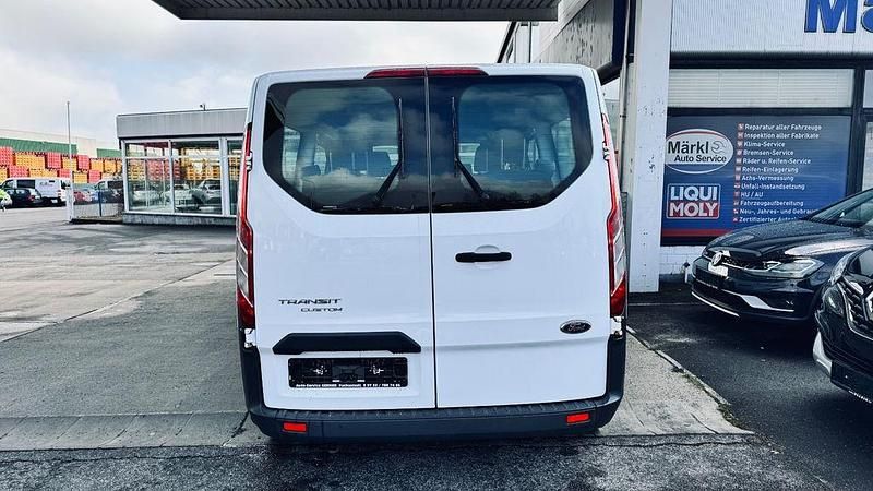 Second-hand Ford Transit 101 CP (74 kW) 2014 Alb Monovolum