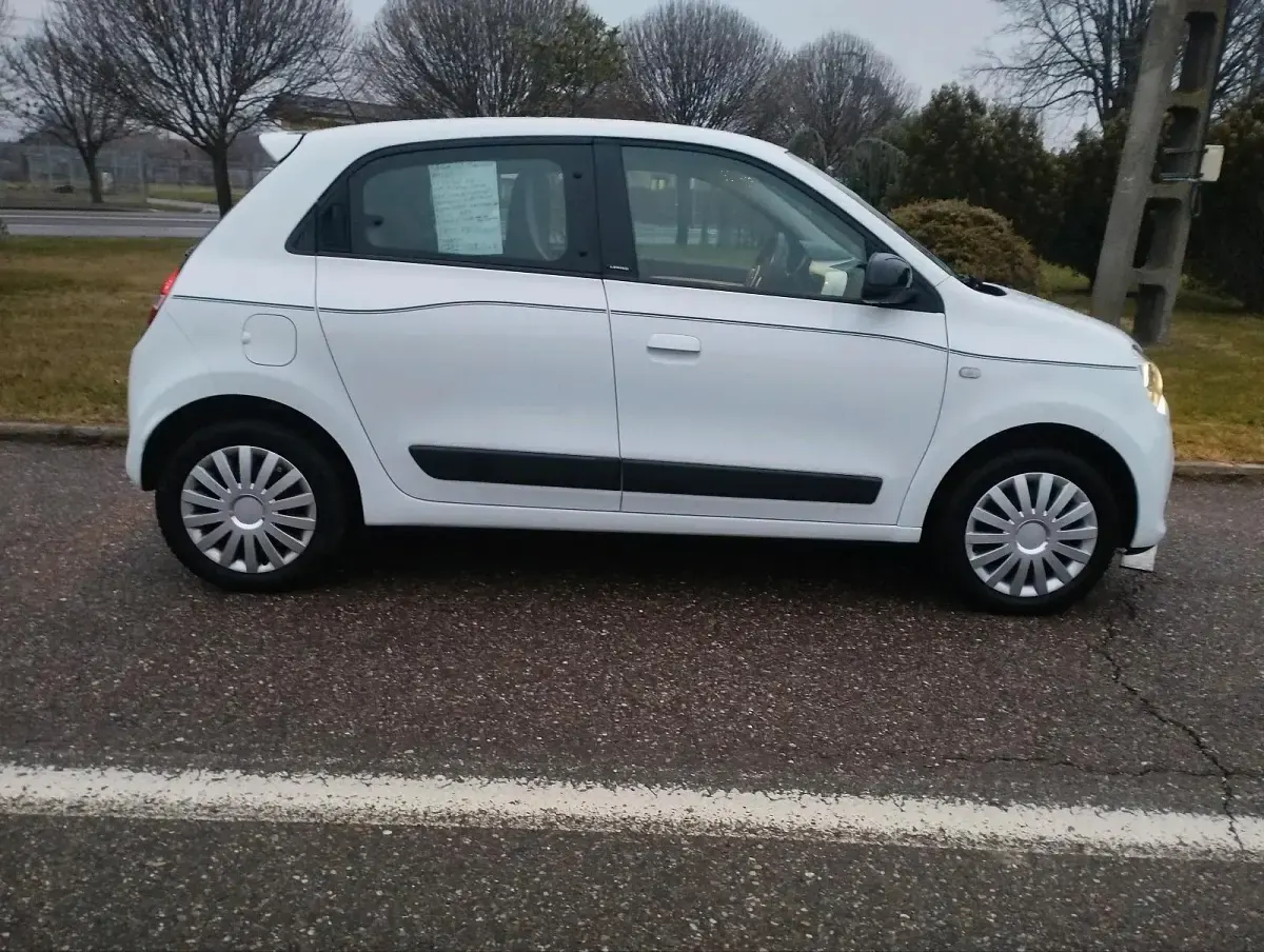 Gebraucht Renault Twingo 71 PS (52 kW) 2017 Weiß Kleinwagen