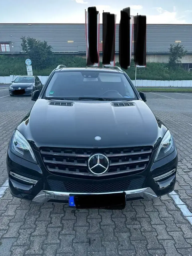 Gebraucht Mercedes ML350 258 PS (189 kW) 2013 Schwarz SUV
