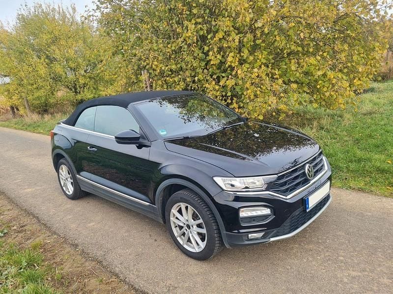 Schwarz Gebraucht 2020 VW T-Roc Cabriolet Style Cabrio | 18.800 € (Guter Preis) - Bild 1/4