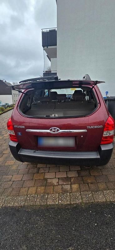 Gebraucht Hyundai Tucson GLS 141 PS (103 kW) 2005 Rot SUV