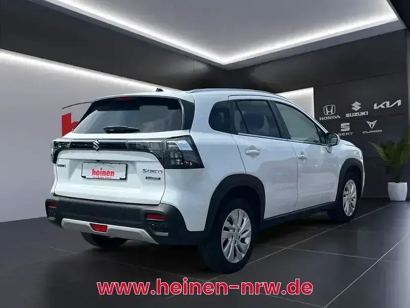 Gebraucht Suzuki SX4 S-Cross Comfort 129 PS (94 kW) 2025 Weiß SUV