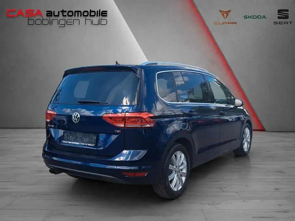 Gebraucht VW Touran Highline 150 PS (110 kW) 2017 Blau Van / Kleinbus
