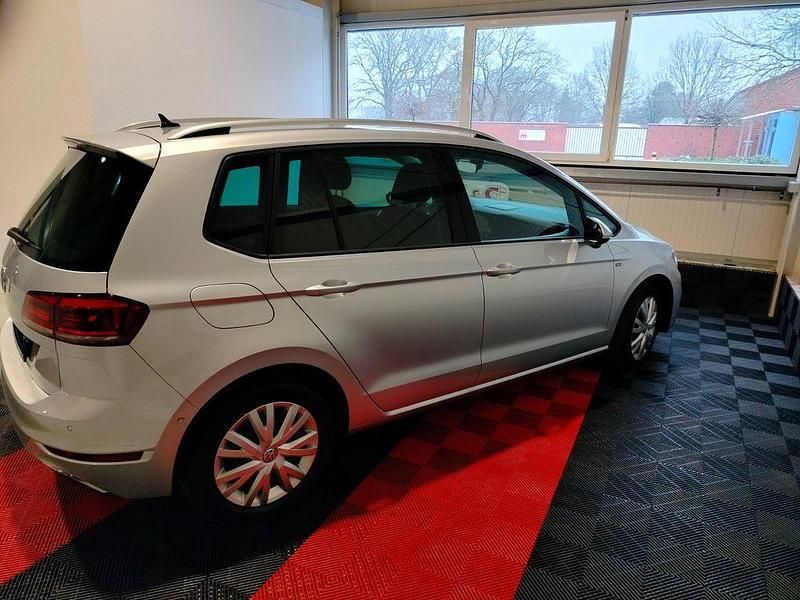 Gebraucht VW Golf VII Join 110 PS (80 kW) 2019 Silber Limousine