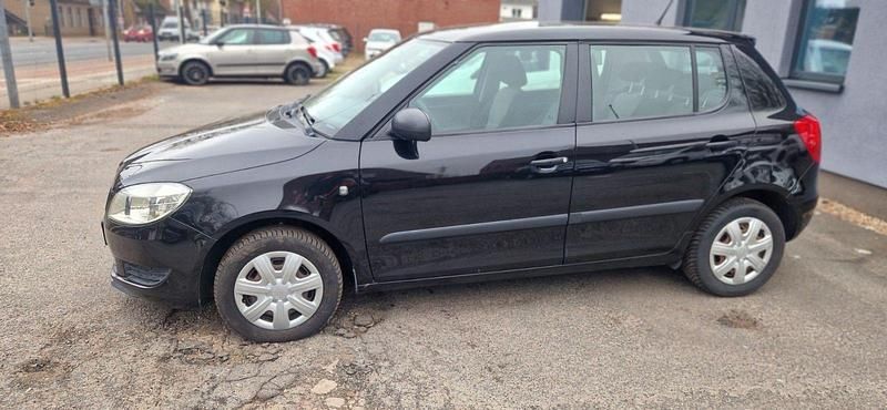 Gebraucht Skoda Fabia Cool Edition 60 PS (44 kW) 2012 Schwarz Kleinwagen