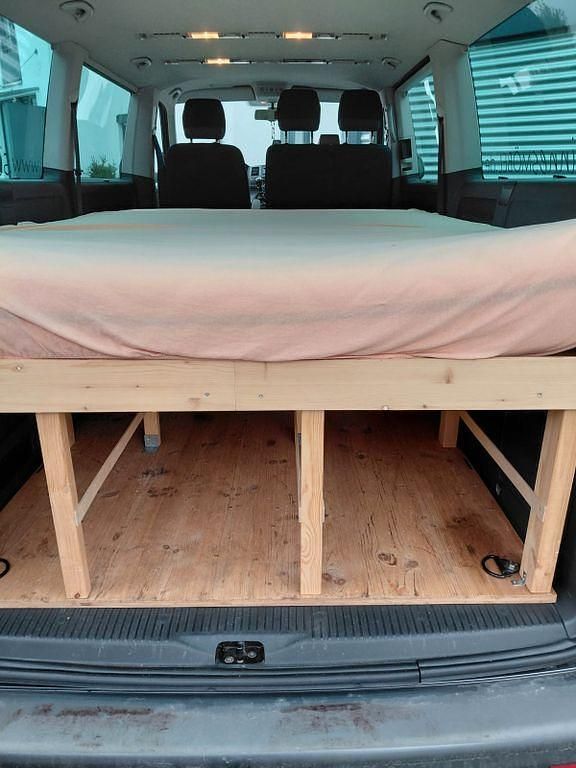 Gebraucht VW Caravelle 140 PS (102 kW) 2014 Grau Van / Kleinbus