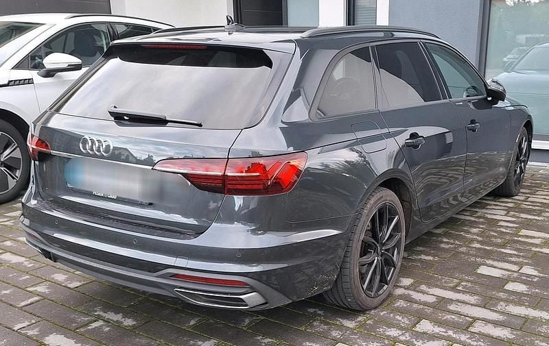 Gebraucht Audi A4 163 PS (119 kW) 2021 Grau Kombi