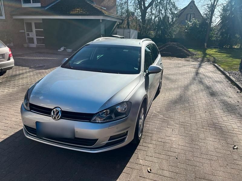 Gebraucht VW Golf VII 105 PS (77 kW) 2015 Silber Kombi