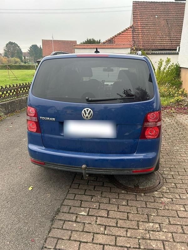 Gebraucht VW Touran 140 PS (102 kW) 2010 Blau Van / Kleinbus