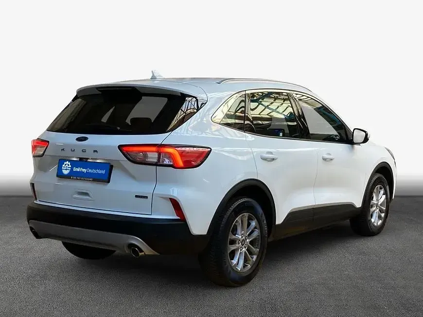 Gebraucht Ford Kuga Titanium 224 PS (164 kW) 2022 Frozen white SUV