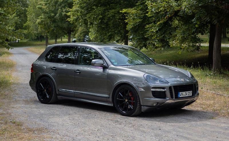 Grau Gebraucht 2009 Porsche Cayenne GTS Edition SUV | 12.900 € (Superpreis) - Bild 1/4