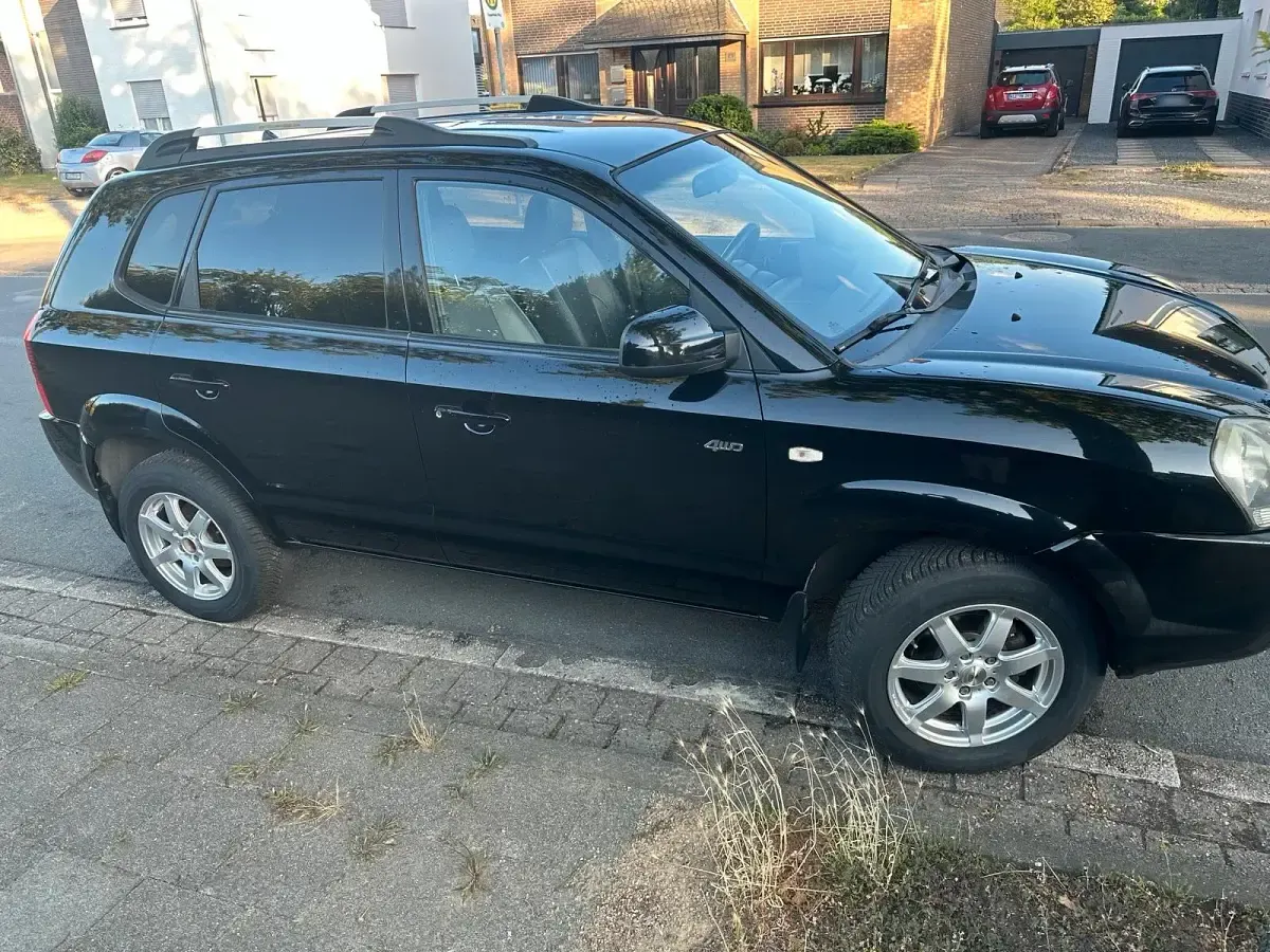 Gebraucht Hyundai Tucson 175 PS (128 kW) 2005 Schwarz SUV