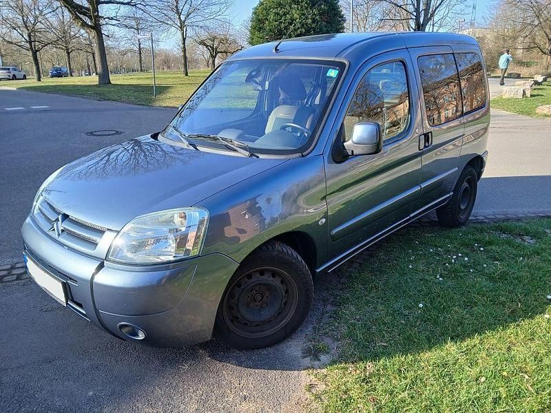 Gebraucht Citroën Berlingo 109 PS (80 kW) 2007 Grau Van / Kleinbus