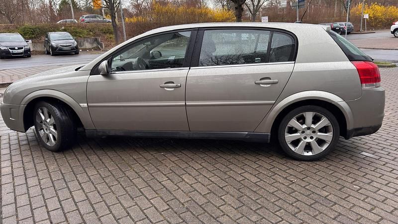 Gebraucht Opel Signum 175 PS (128 kW) 2004 Gold Kleinwagen