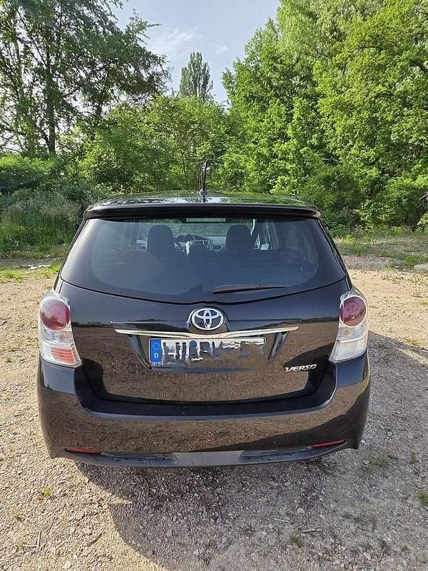 Gebraucht Toyota Verso Edition-S 147 PS (108 kW) 2017 Van / Kleinbus