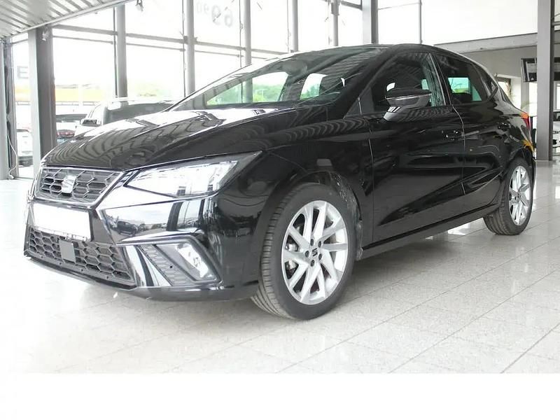 Mitternachtsschwarz Gebraucht 2024 Seat Ibiza FR Limousine | 15.970 € (Guter Preis) - Bild 1/4