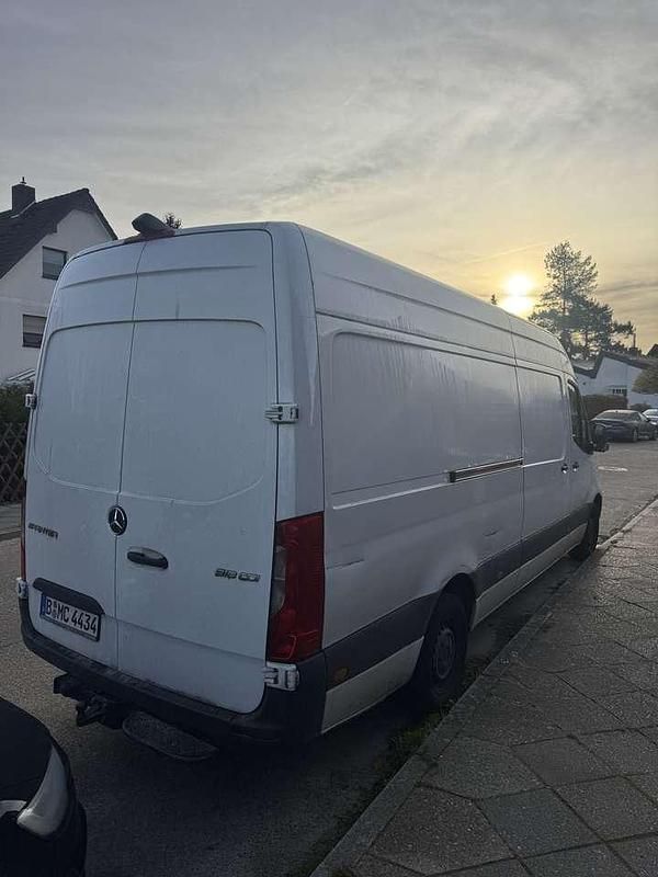 Używany Mercedes Sprinter 163 KM (119 kW) 2019 Biały Van
