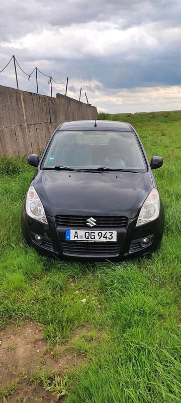 Schwarz Gebraucht 2010 Suzuki Splash Kleinwagen | 1.050 € (Guter Preis) - Bild 1/4