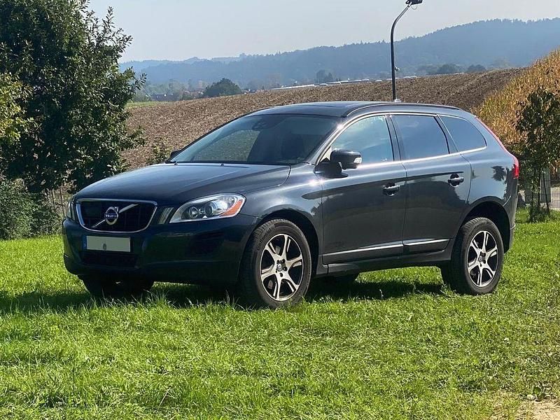 Gebraucht Volvo XC60 Summum 215 PS (158 kW) 2012 Grau SUV