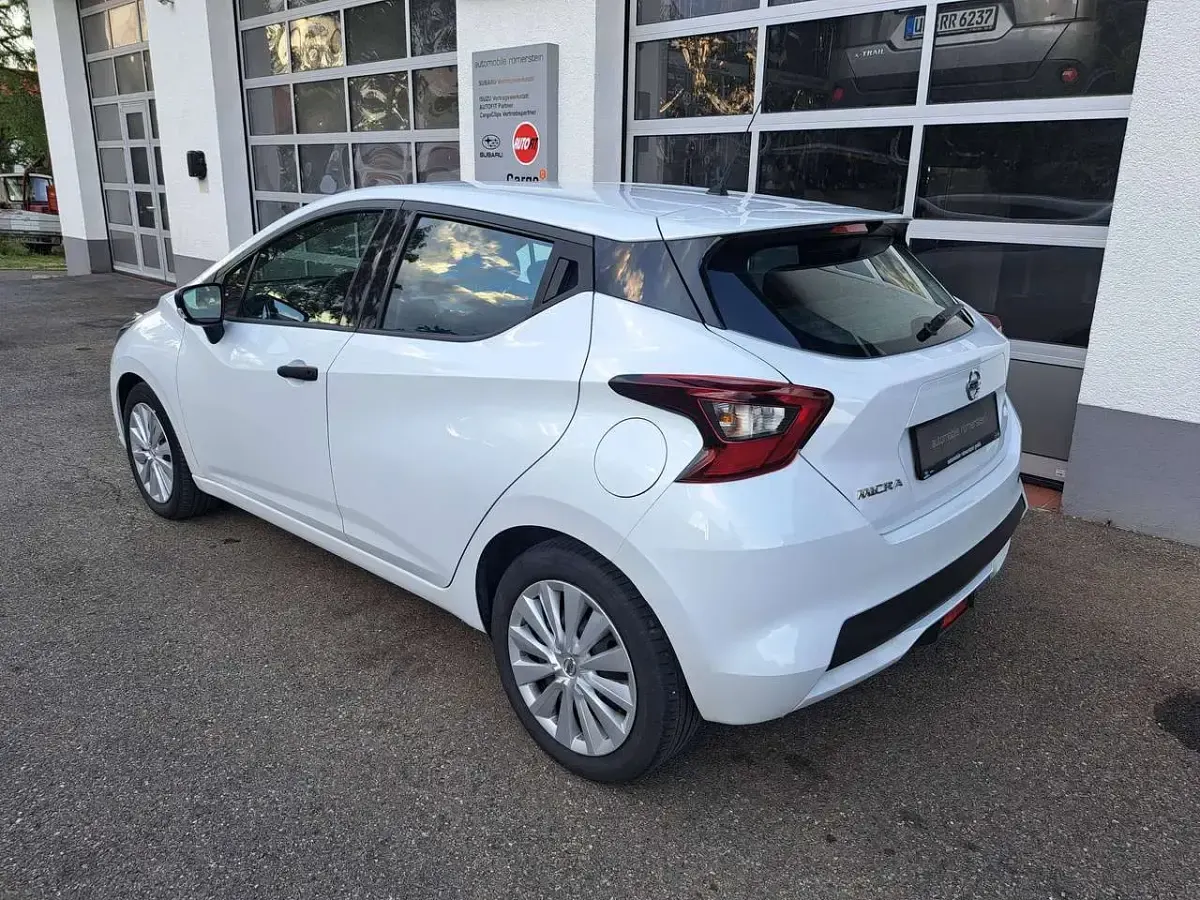 Gebraucht Nissan Micra Visia+ 71 PS (52 kW) 2018 Weiß Kleinwagen