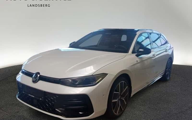 Weiß Neu 2025 VW Passat R-line Kombi | 59.790 € (Teuer) - Bild 1/4