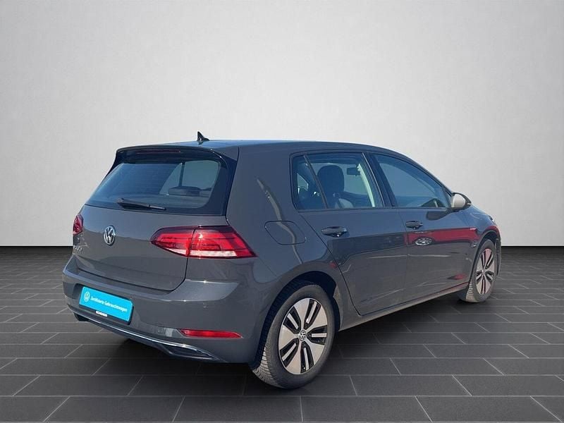 Gebraucht VW e-Golf 100 kW (136 PS) 2020 Uranograu Kleinwagen