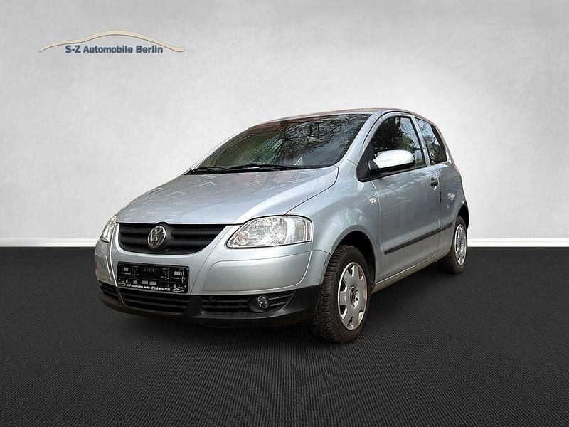 Gebraucht VW Fox Basis 54 PS (39 kW) 2005 Silber Kleinwagen