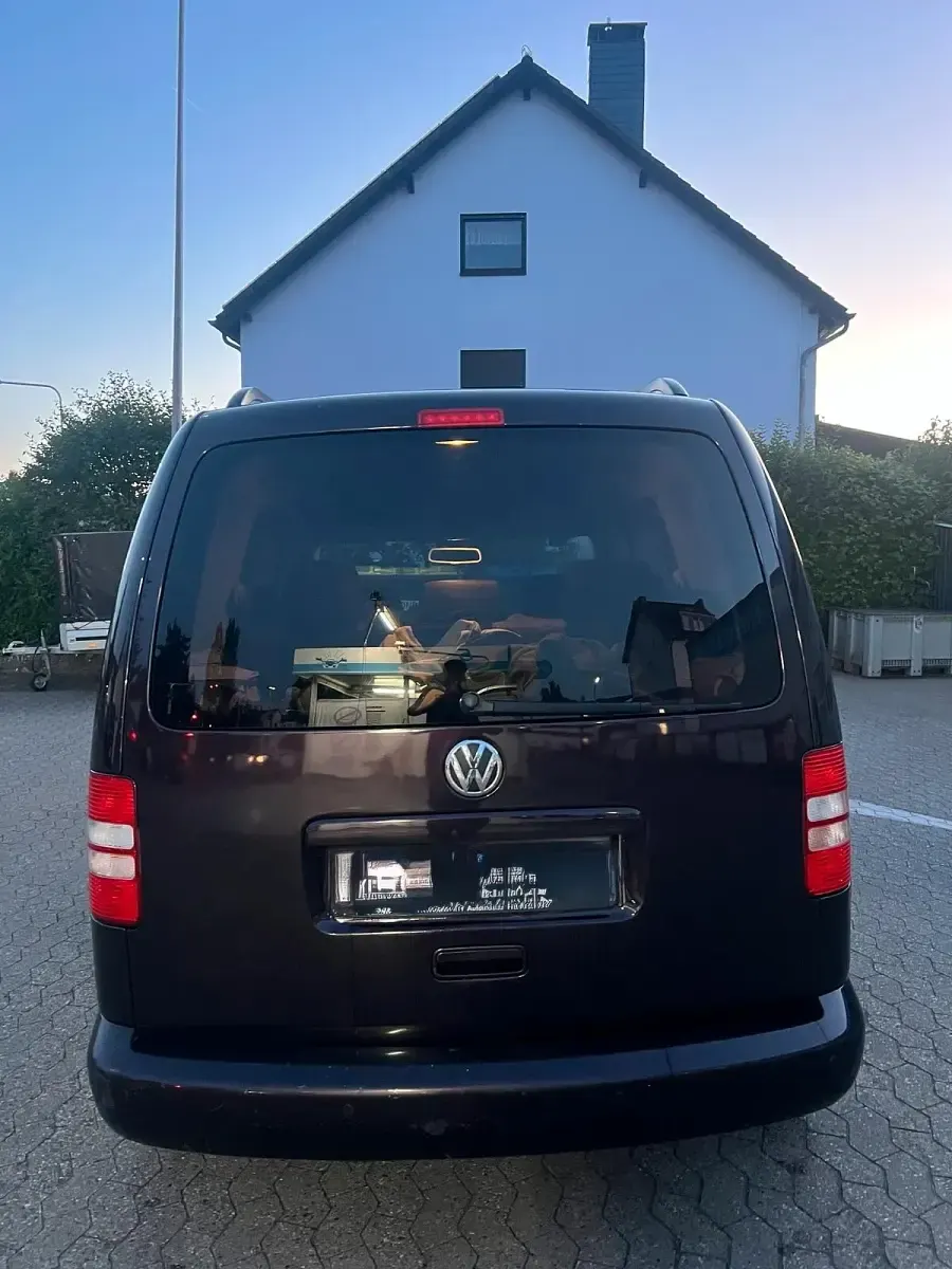 Gebraucht VW Caddy 140 PS (102 kW) 2014 Violet Van / Kleinbus