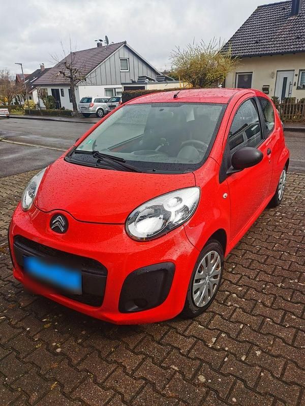 Gebraucht Citroën C1 Attraction 68 PS (50 kW) 2013 Rot Kleinwagen