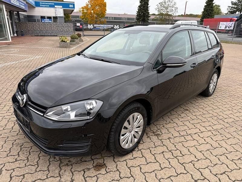 Ebenholzschwarz Gebraucht 2015 VW Golf VII Kombi | 7.750 € (Guter Preis) - Bild 1/4
