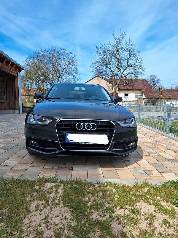 Second-hand Audi A4 Comfort 190 CP (139 kW) 2015 Gri Break