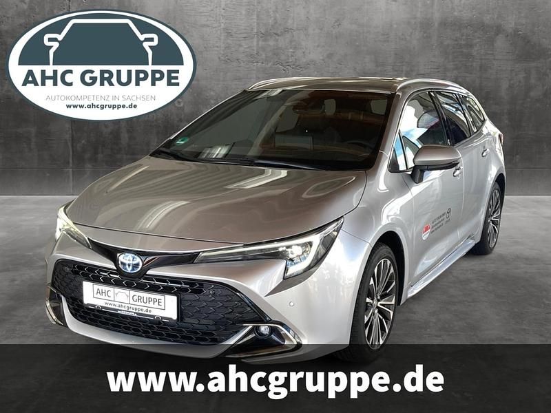 Silber Neu 2025 Toyota Corolla Business Edition Kombi | 35.290 € (Superpreis) - Bild 1/4