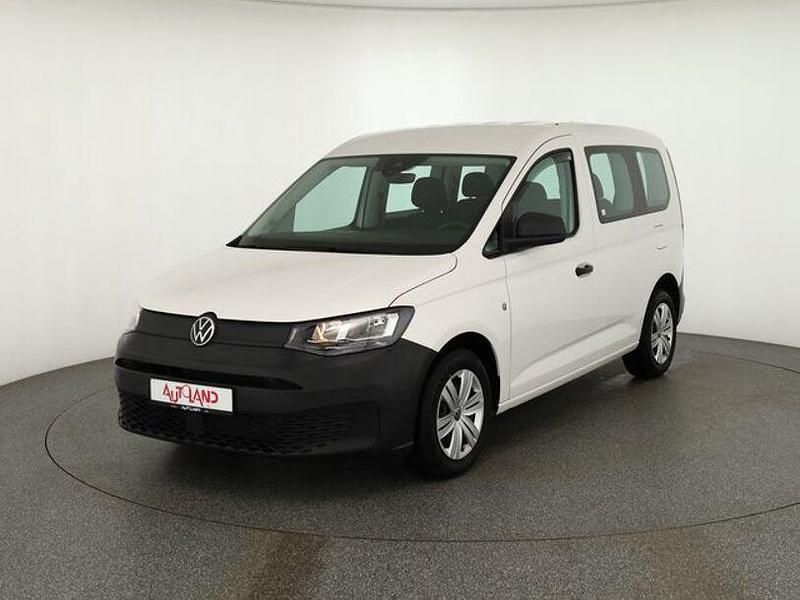 Second-hand VW Caddy 114 CP (83 kW) 2022 Alb Monovolum
