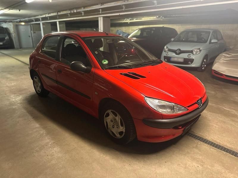 Gebraucht Peugeot 206 60 PS (44 kW) 2000 Rot Kleinwagen