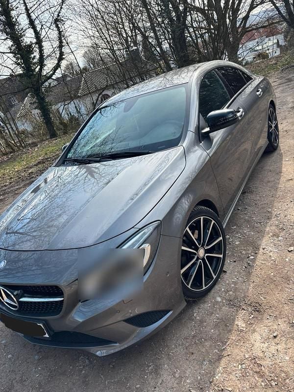Gebraucht Mercedes CLA180 122 PS (89 kW) 2015 Grau Limousine