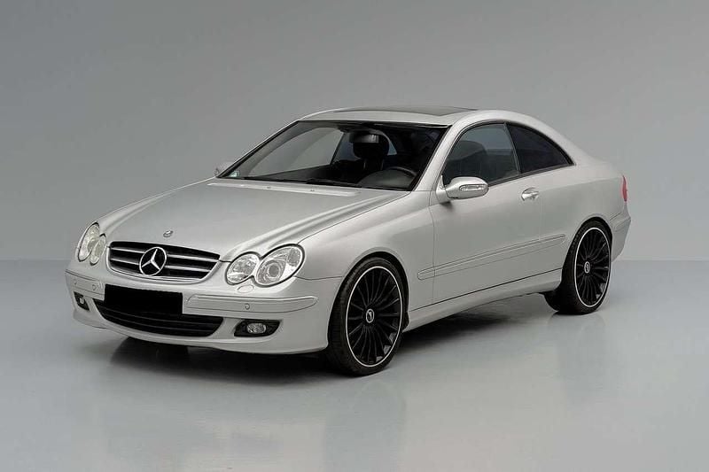 Gebraucht Mercedes CLK500 306 PS (225 kW) 2004 Brillantsilber  metalliclack Coupé