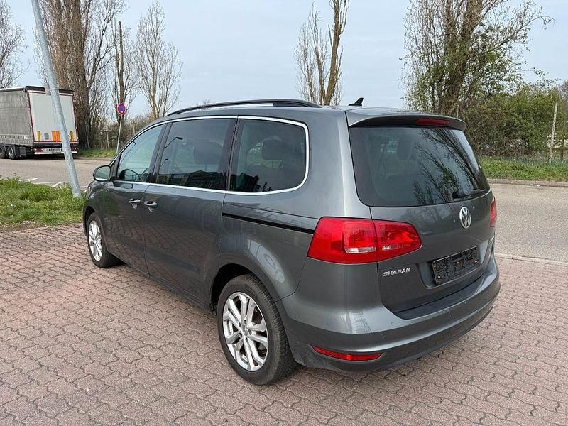Gebraucht VW Sharan Match 140 PS (102 kW) 2013 Grau Van / Kleinbus
