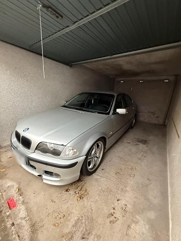 Gebraucht BMW 320 150 PS (110 kW) 1999 Silber Limousine