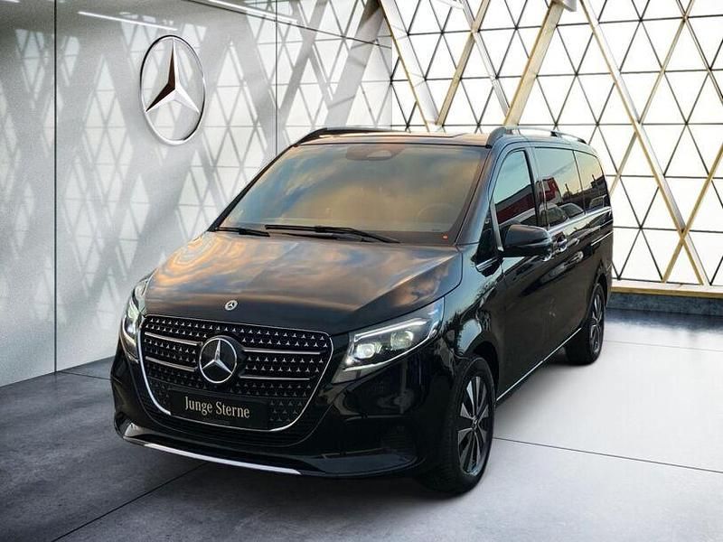 Gebraucht Mercedes V300 Avantgarde 237 PS (174 kW) 2025 Obsidianschwarz metallic Van / Kleinbus