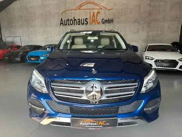 Gebraucht Mercedes GLE400 333 PS (244 kW) 2017 Blau SUV