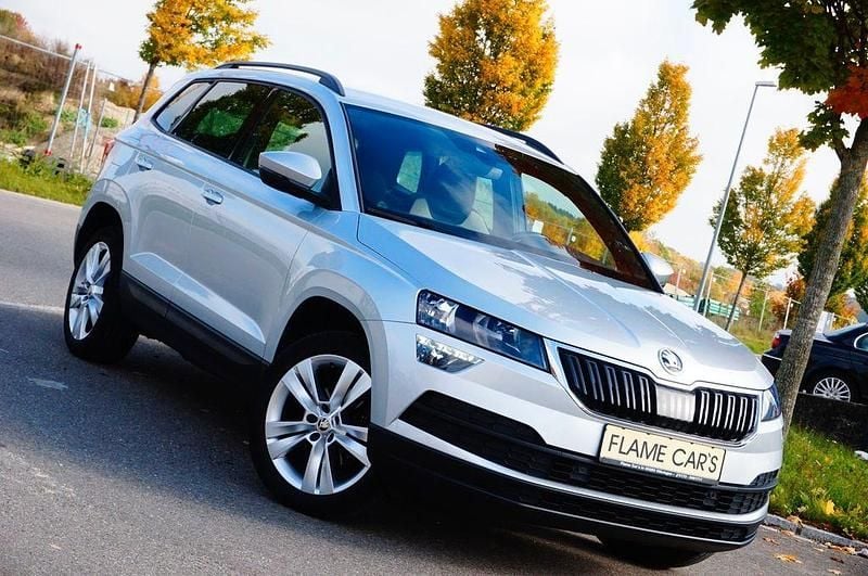 Silber Gebraucht 2020 Skoda Karoq Style SUV | 18.987 € (Guter Preis) - Bild 1/4