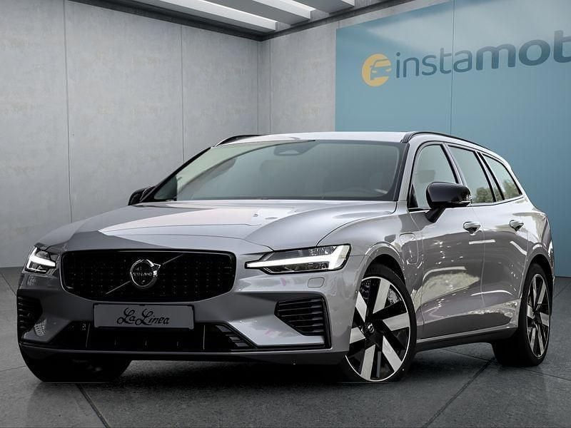 Silber Gebraucht 2024 Volvo V60 Plus Kombi | 47.849 € (Teuer) - Bild 1/4