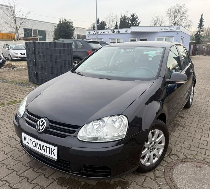 Schwarz Gebraucht 2004 VW Golf V Comfortline Limousine | 1.650 € - Bild 1/4
