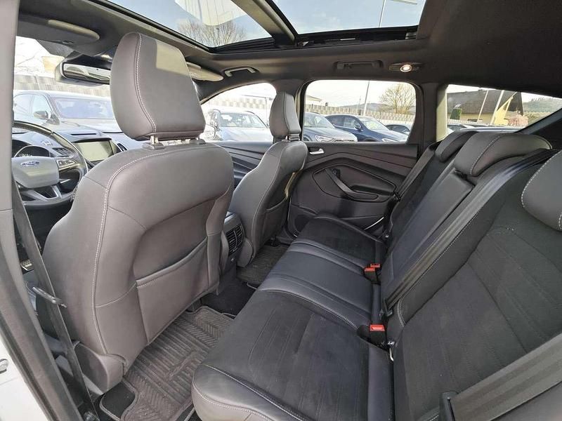 Gebraucht Ford Kuga ST-Line 179 PS (131 kW) 2017 Weiß SUV