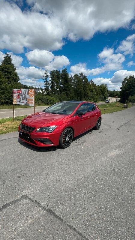 Rot Gebraucht 2018 Seat Leon CUPRA Limousine | 21.999 € (Teuer) - Bild 1/4