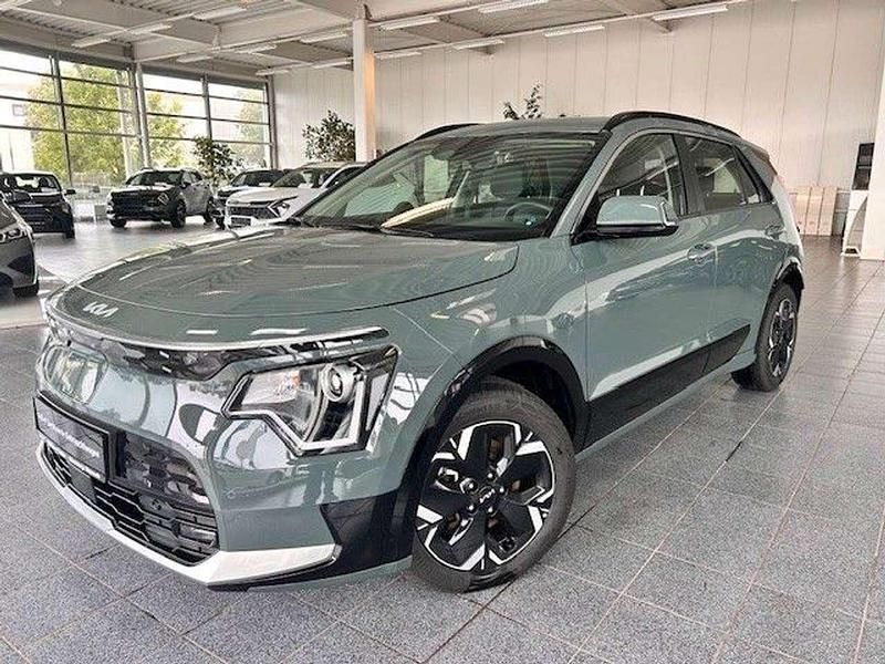 Grün Gebraucht 2023 Kia e-Niro Vision SUV | 35.375 € - Bild 1/4