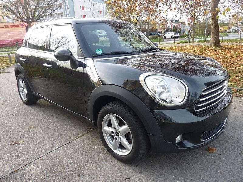 Second-hand Mini ONE 98 CP (72 kW) 2012 Negru Hatchback