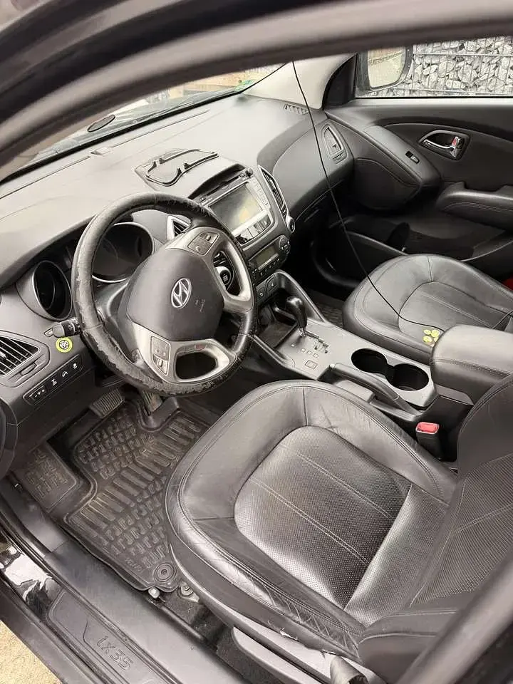 Gebraucht Hyundai ix35 Premium 184 PS (135 kW) 2012 Schwarz SUV