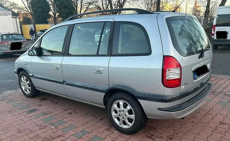 Gebraucht Opel Zafira Njoy 101 PS (74 kW) 2005 Silber Van / Kleinbus